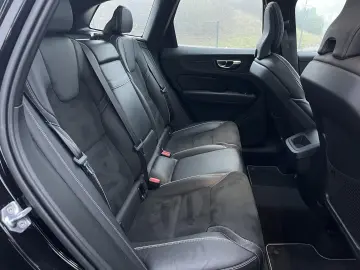 VOLVO XC60 R Design  P.Dach Leder Navi LED