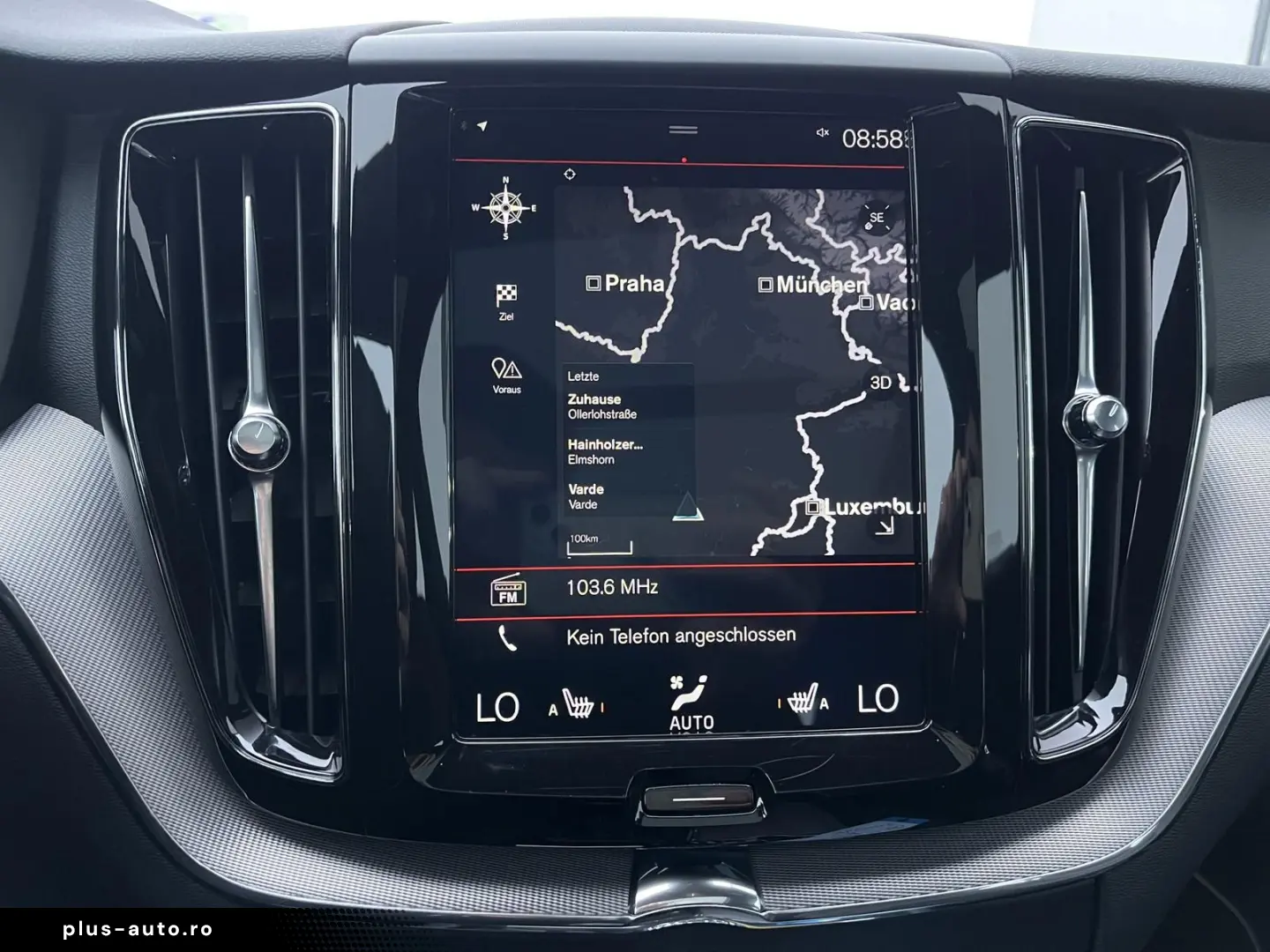 VOLVO XC60 R Design  P.Dach Leder Navi LED