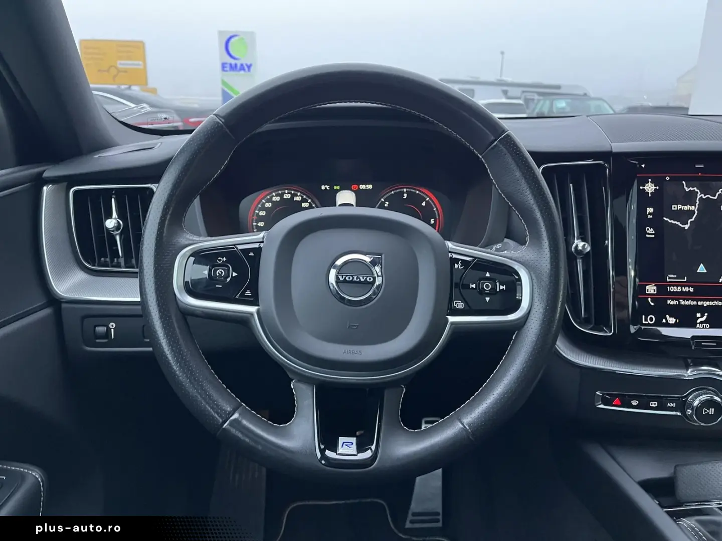 VOLVO XC60 R Design  P.Dach Leder Navi LED
