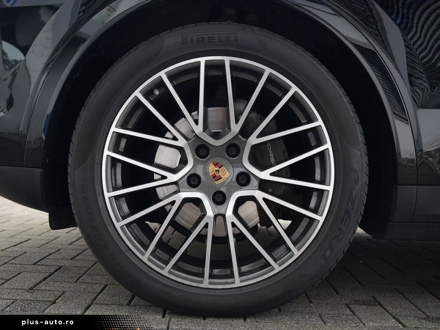 PORSCHE CAYENNE PLATINUM-LUFTF-PANO-HUD-MATRIX-BOSE-21RS