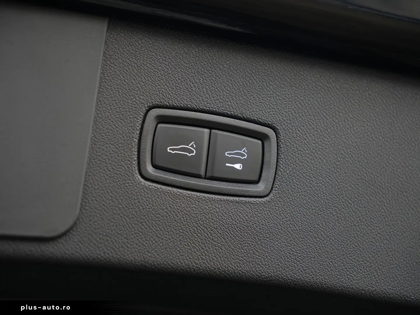 PORSCHE CAYENNE PLATINUM-LUFTF-PANO-HUD-MATRIX-BOSE-21RS