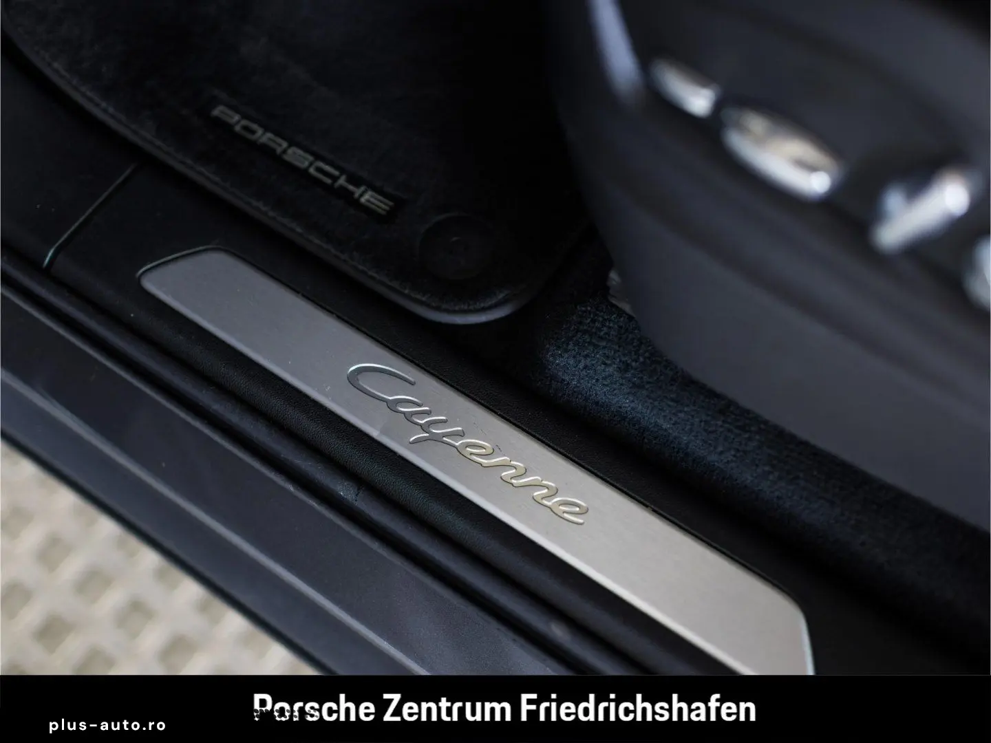 PORSCHE Cayenne E-Hy Massage Ventilation SoftClose 360 Bose