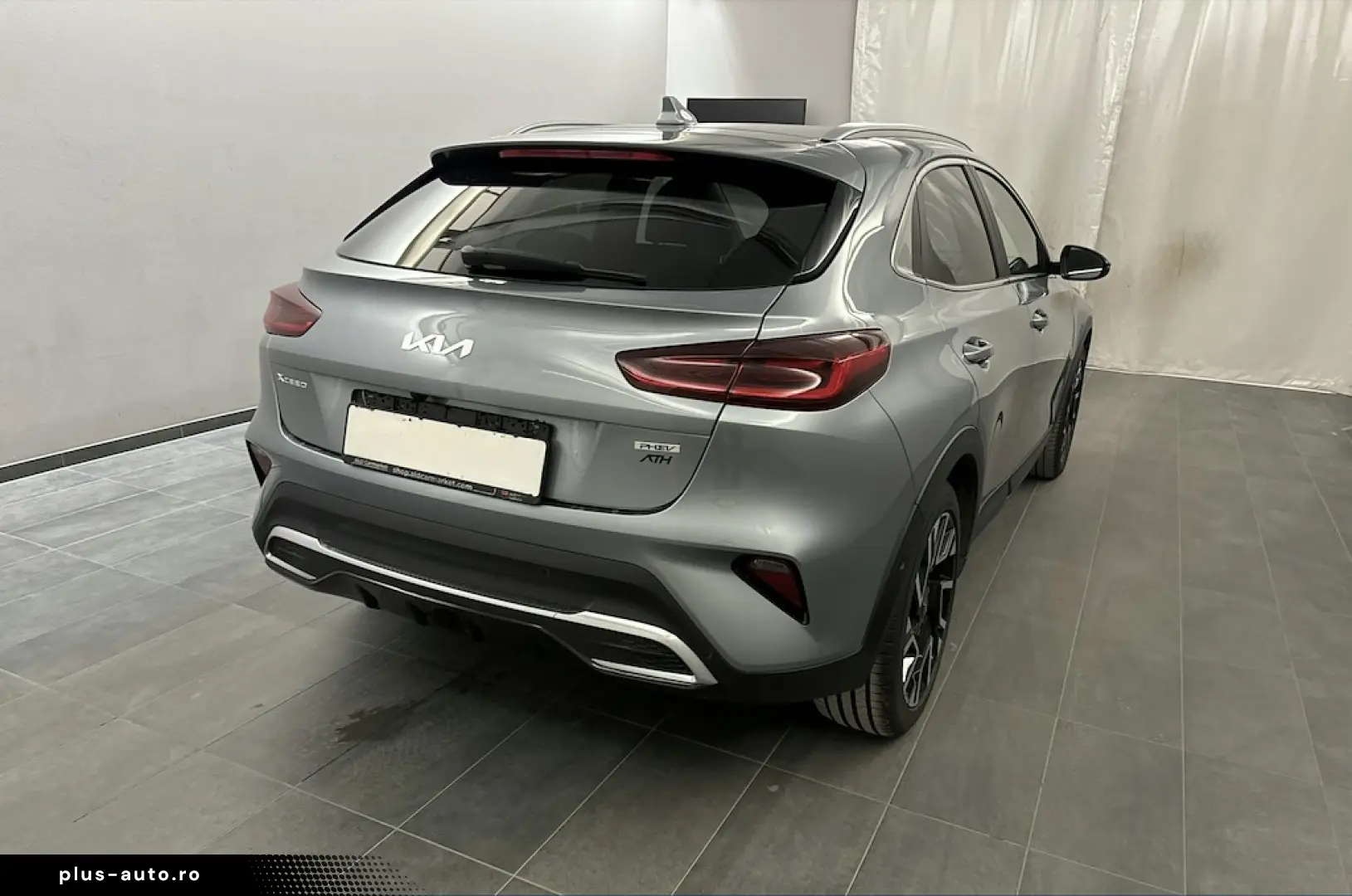 KIA XCEED 141 CP - PLUG-IN HYBRID – PLATINUM – FACELIFT