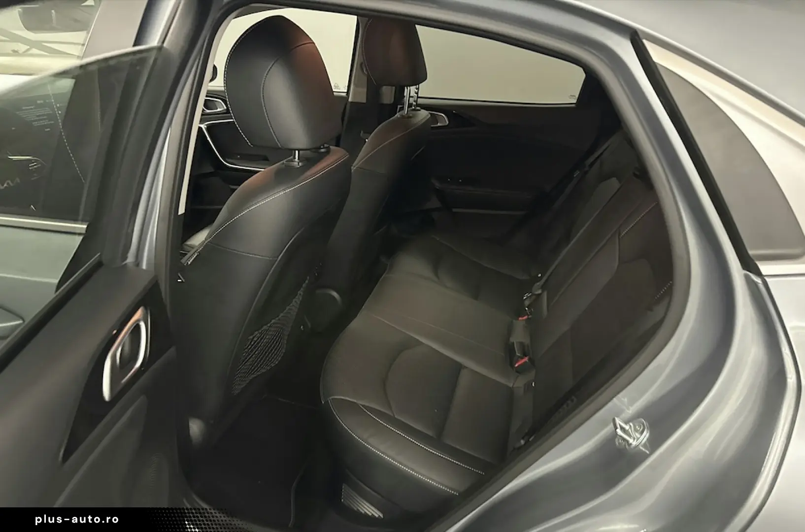 KIA XCEED 141 CP - PLUG-IN HYBRID – PLATINUM – FACELIFT