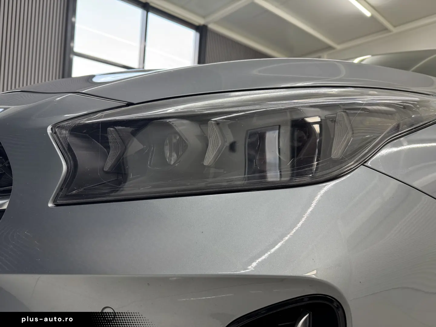 KIA XCEED 141 CP - PLUG-IN HYBRID – PLATINUM – FACELIFT