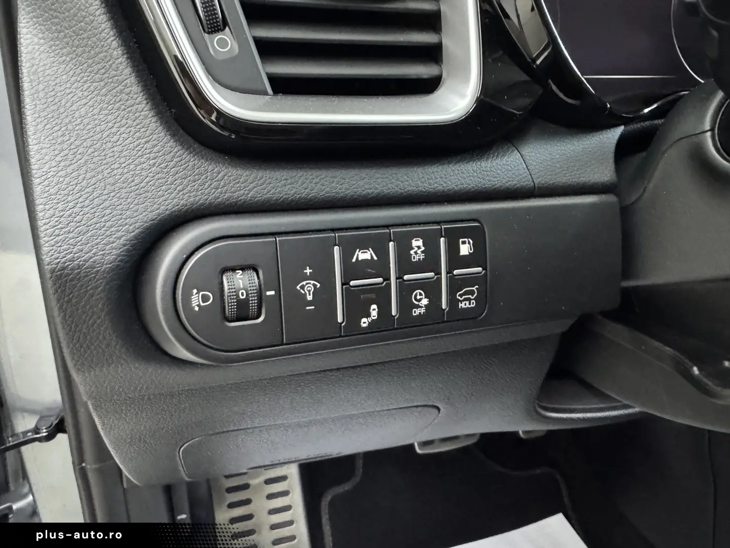 KIA XCEED 141 CP - PLUG-IN HYBRID – PLATINUM – FACELIFT