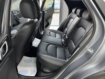 KIA XCEED 141 CP - PLUG-IN HYBRID – PLATINUM – FACELIFT