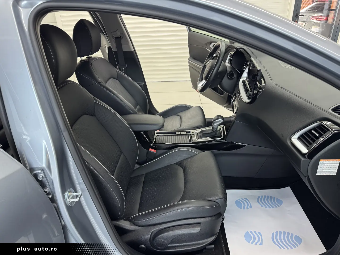 KIA XCEED 141 CP - PLUG-IN HYBRID – PLATINUM – FACELIFT