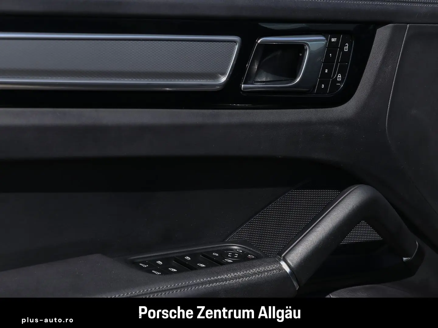 PORSCHE Cayenne S Platinum Edition InnoDrive LED-Matrix