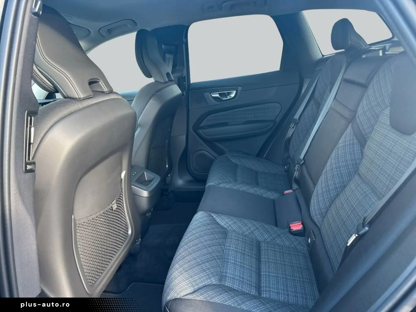 VOLVO XC60 B5 B AWD Core