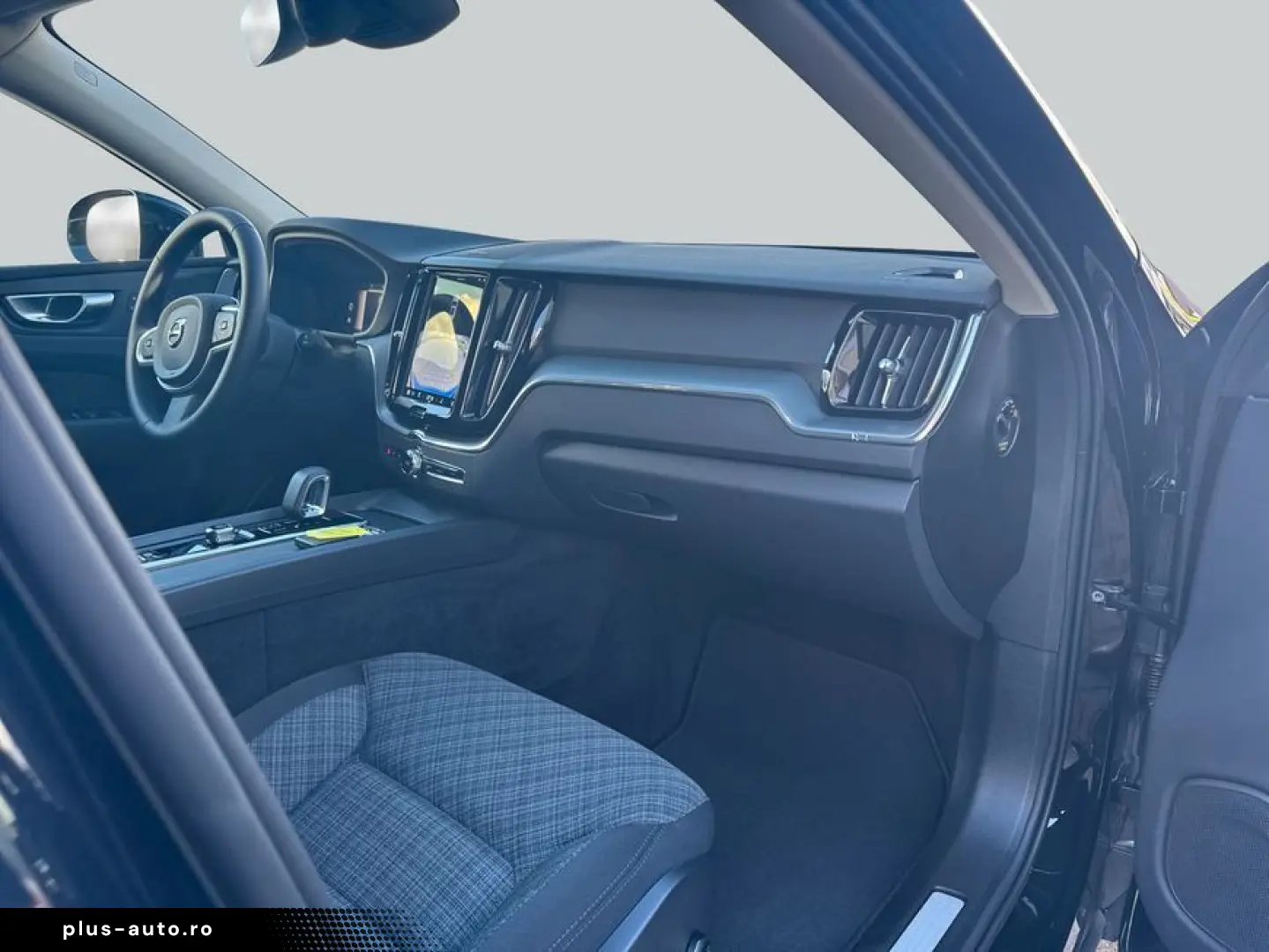 VOLVO XC60 B5 B AWD Core