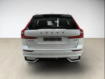 VOLVO XC60 B4 Plus Dark AWD