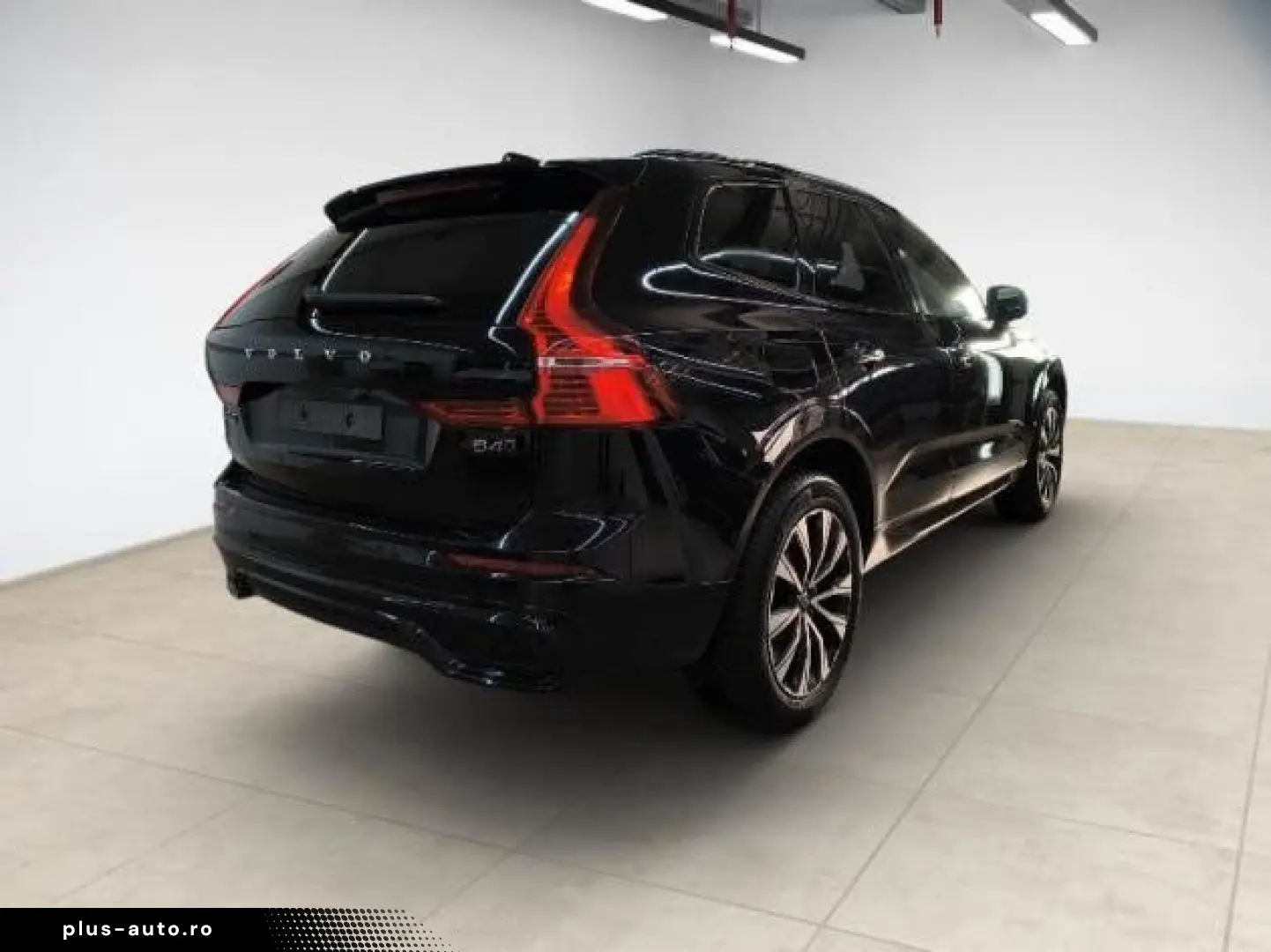VOLVO XC60 Plus Dark AWD