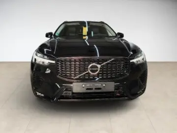 VOLVO XC60 Plus Dark AWD