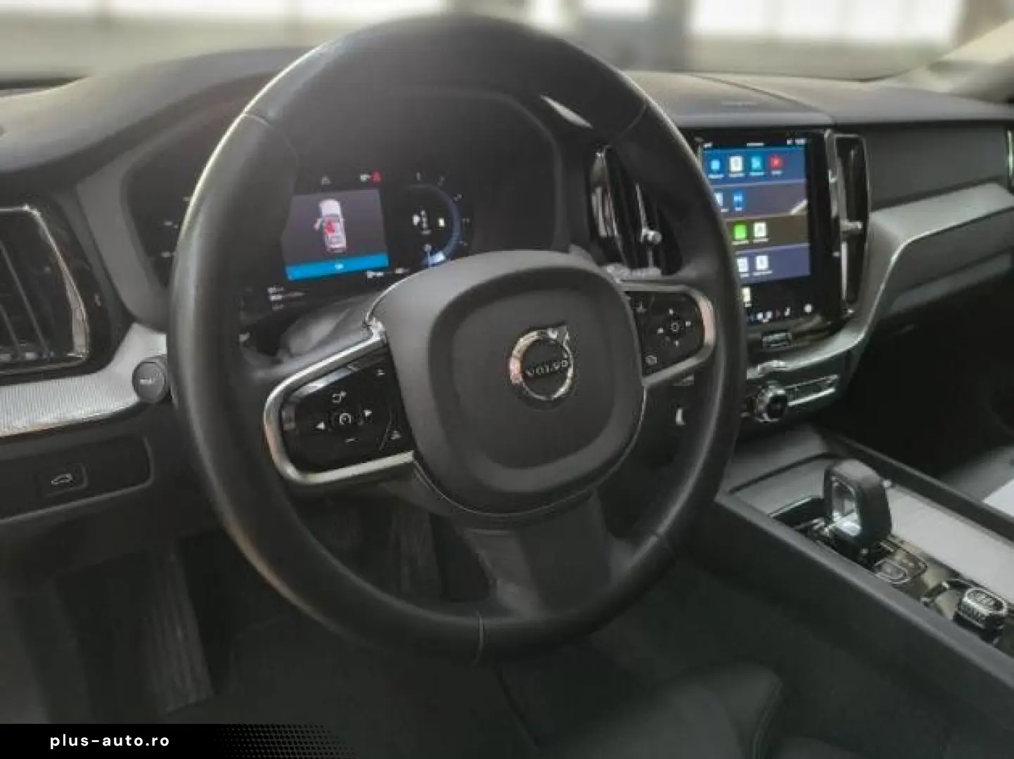 VOLVO XC60 Plus Dark AWD