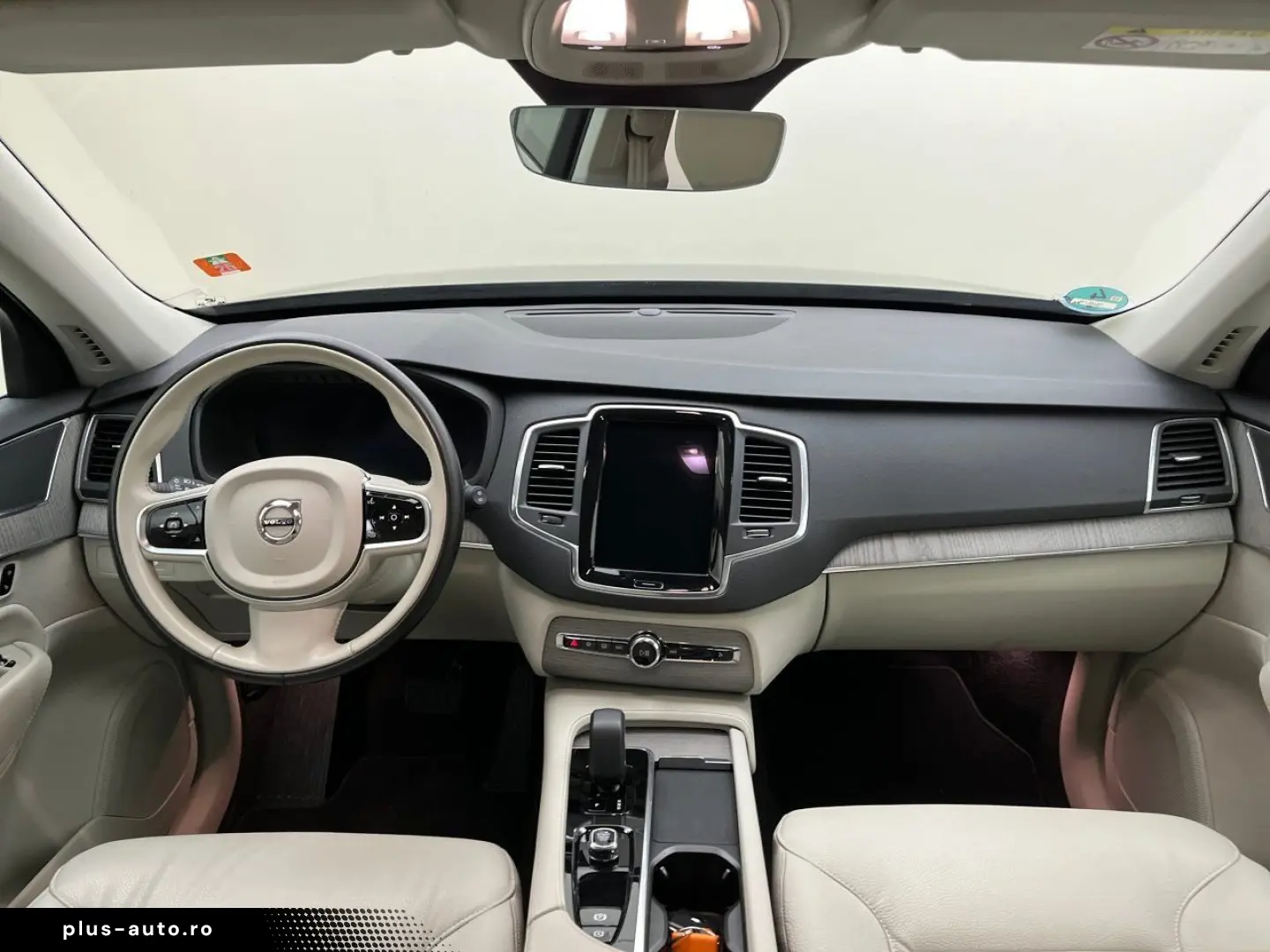 VOLVO XC 90 T8 AWD Core Plug-In