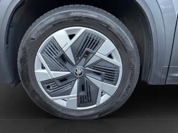 SKODA Kodiaq 2.0 TDI DSG SELECTION PANO HuD MATRIX ASS