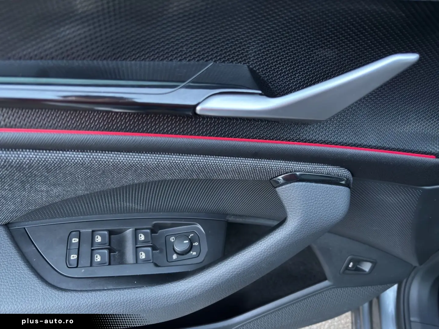 SKODA Kodiaq 2.0 TDI DSG SELECTION PANO HuD MATRIX ASS