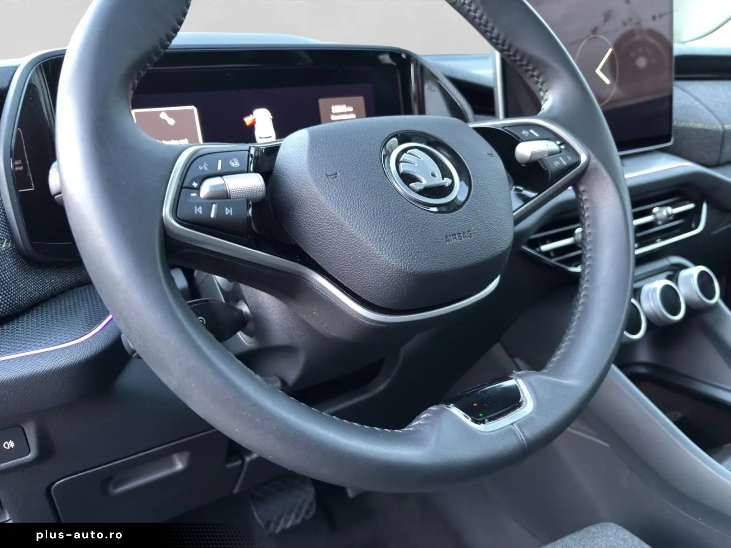 SKODA Kodiaq 2.0 TDI DSG SELECTION PANO HuD MATRIX ASS