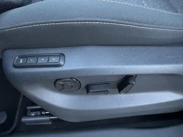 SKODA Kodiaq 2.0 TDI DSG SELECTION PANO HuD MATRIX ASS