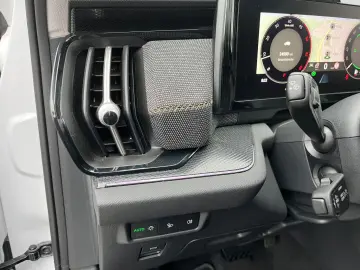 SKODA Kodiaq 2.0TDI DSG 4x4 Selection AHK Navi LED ACC