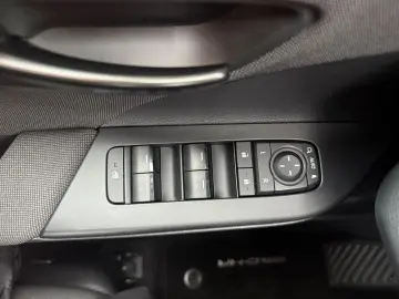 TOYOTA C-HR 1.8 Hybrid Team Deutschland  LED SHZ ACC CAM