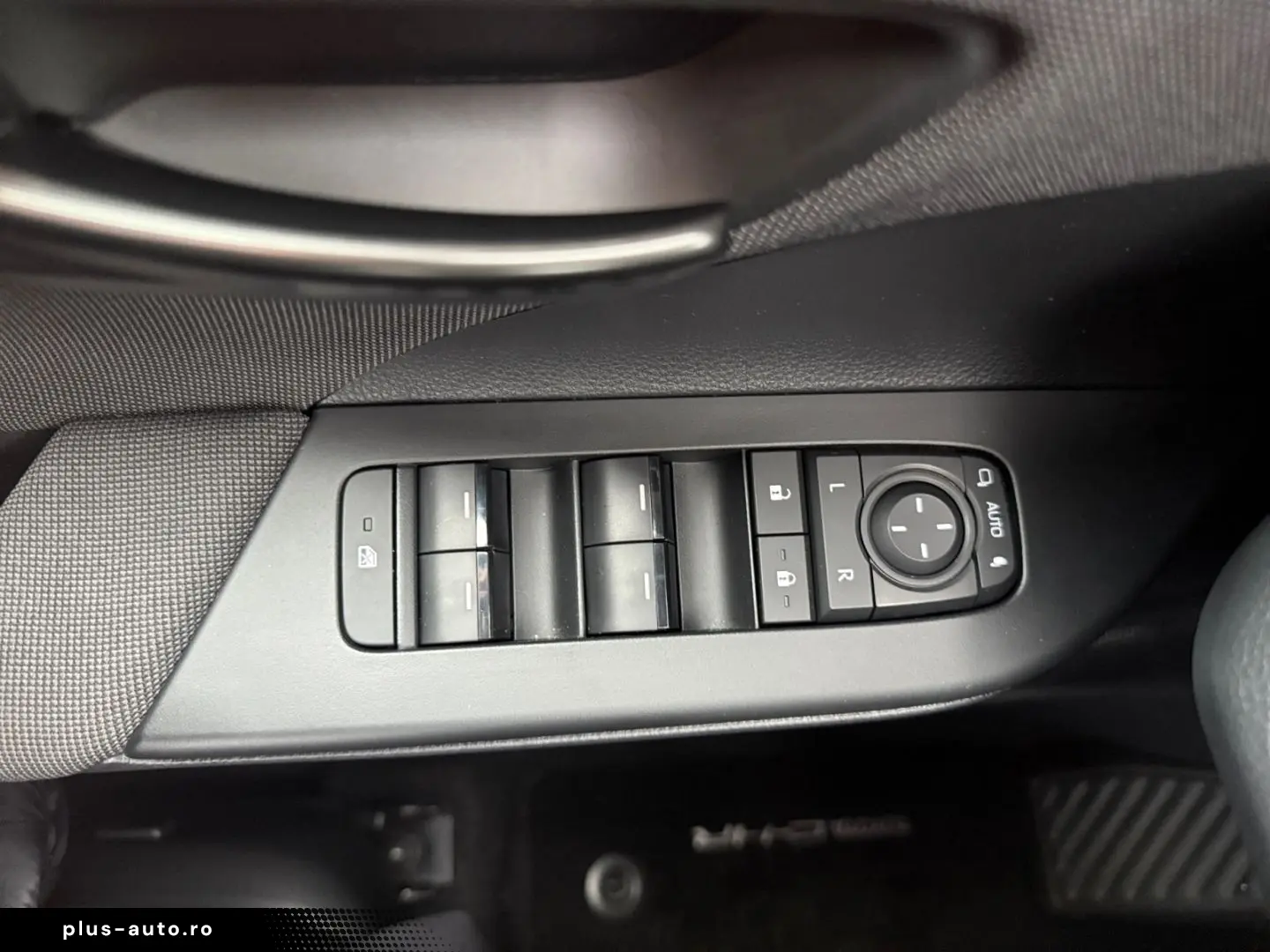 TOYOTA C-HR 1.8 Hybrid Team Deutschland  LED SHZ ACC CAM