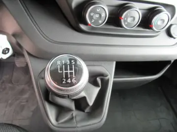 RENAULT TRAFIC 2.0 Blue dCi 110CP L2 Zen