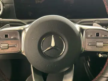 MERCEDES-BENZ CLA 250 e AMG Kamera Sound LED 18 Alcantara