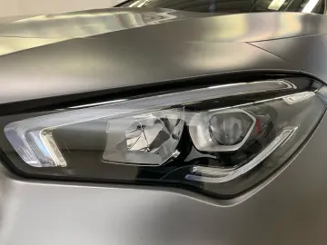 MERCEDES-BENZ CLA 250 e AMG Kamera Sound LED 18 Alcantara