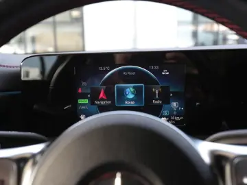 MERCEDES-BENZ CLA 250 e Coupé AMG Night MBUX Navi  Kamera