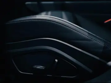 Porsche Panamera 4   Fab.- 05.2025   2.9 Benzina 354 Cp