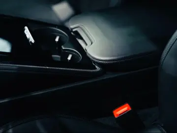 Porsche Panamera 4   Fab.- 05.2025   2.9 Benzina 354 Cp