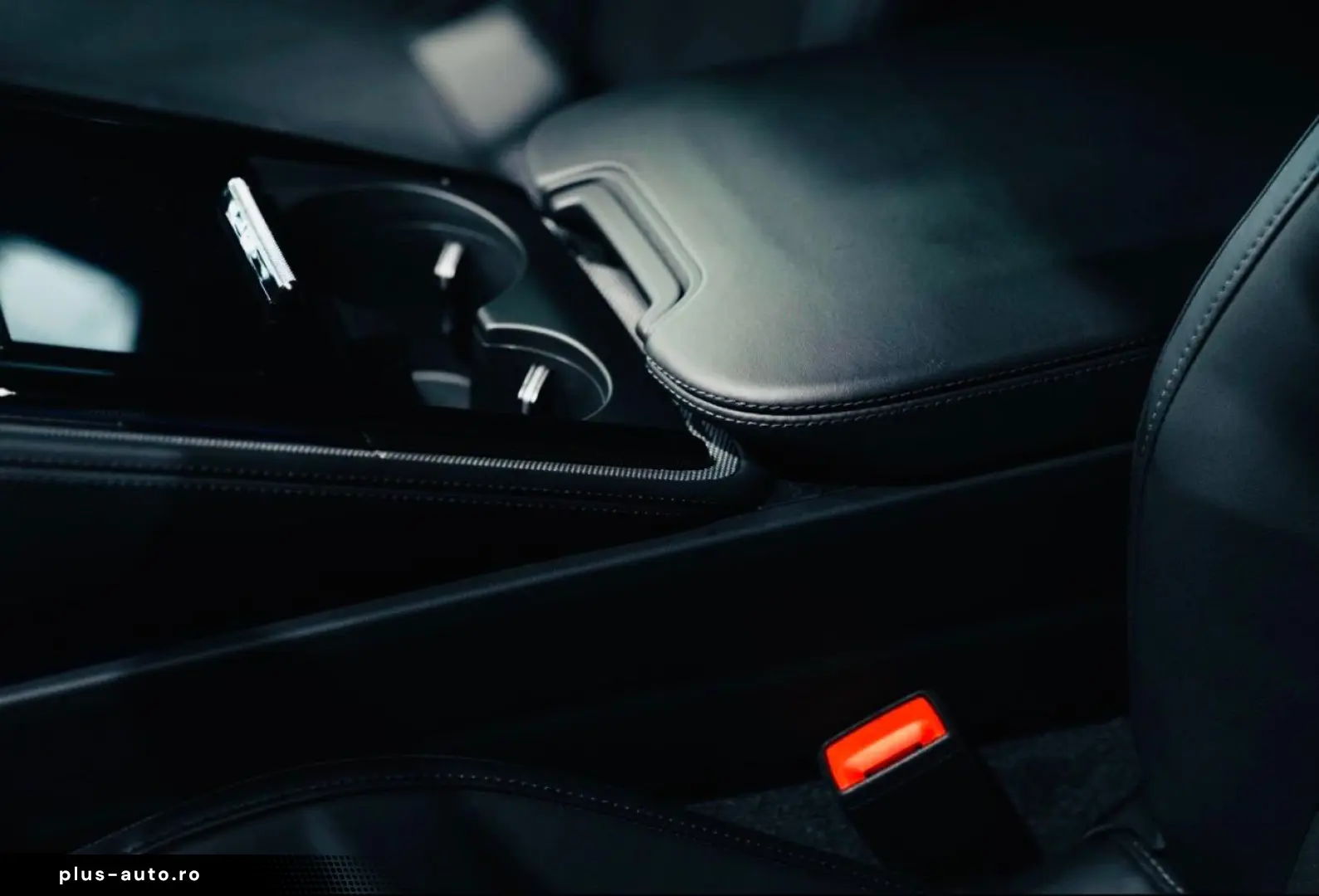 Porsche Panamera 4   Fab.- 05.2025   2.9 Benzina 354 Cp