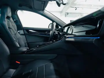 Porsche Panamera 4   Fab.- 05.2025   2.9 Benzina 354 Cp