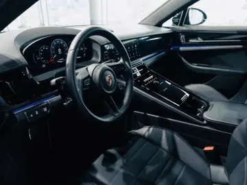 Porsche Panamera 4   Fab.- 05.2025   2.9 Benzina 354 Cp