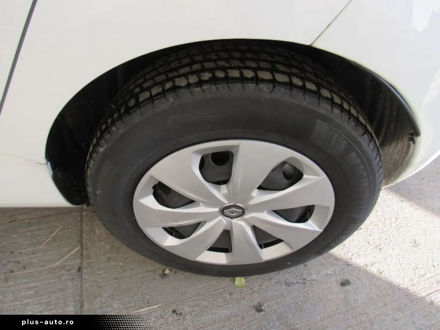 RENAULT ZOE Z.E. 50 R110 equilibre