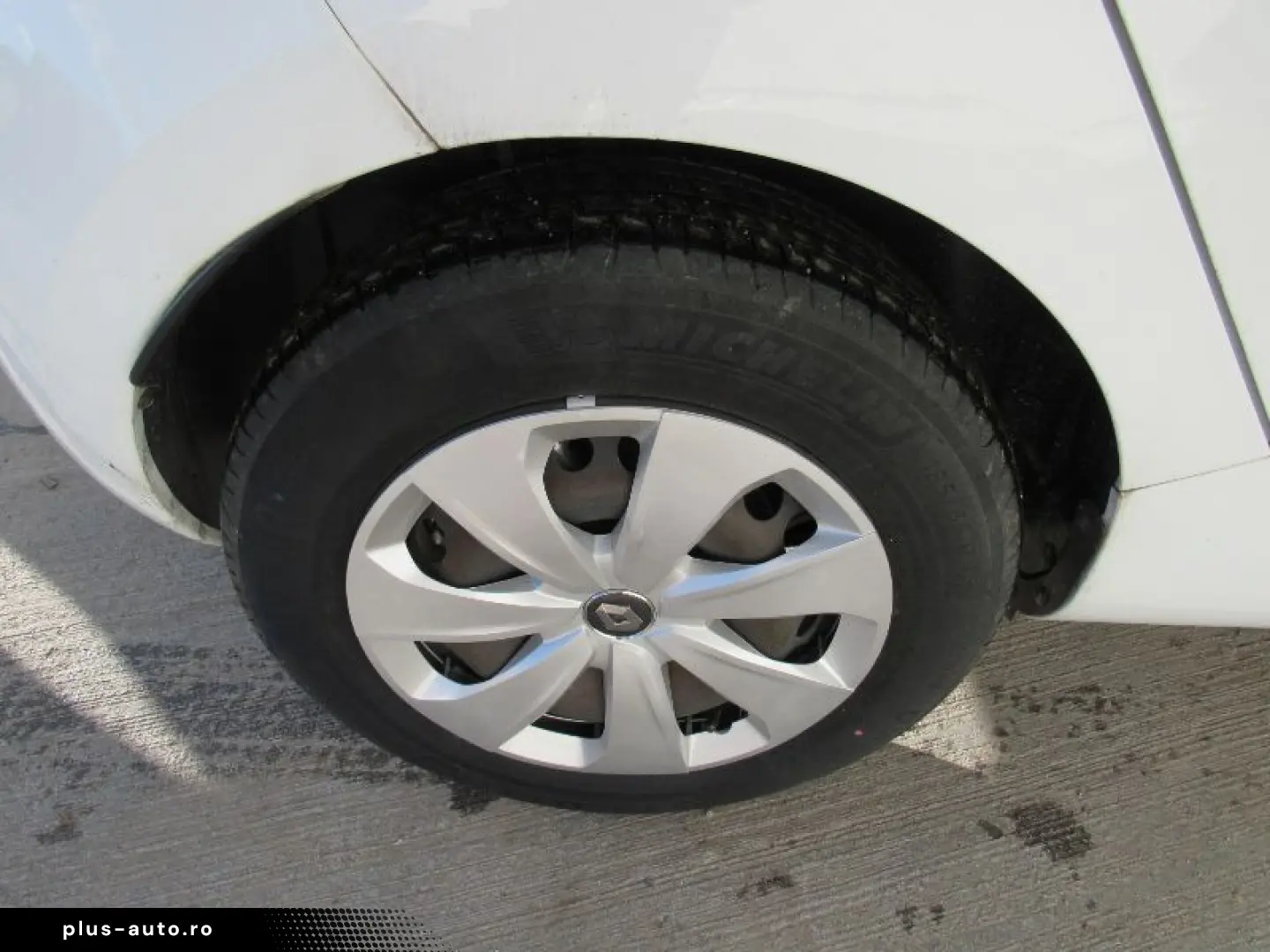 RENAULT ZOE Z.E. 50 R110 equilibre