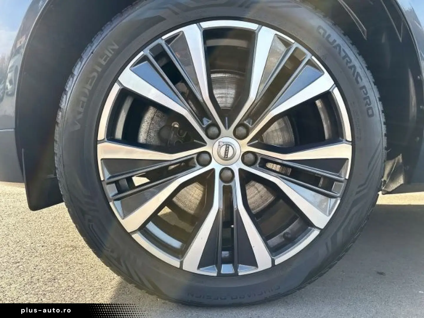 VOLVO XC60 B5 AWD Inscription