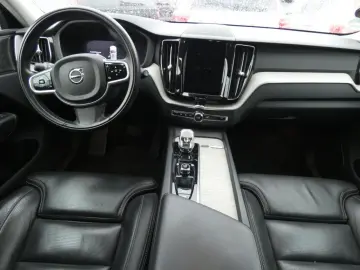 VOLVO XC60 B5  AWD Inscription