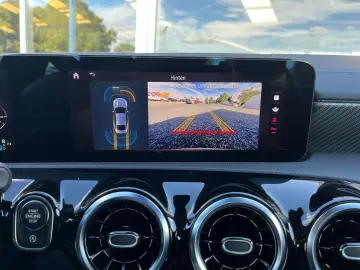 MERCEDES-BENZ CLA 180 Limo 1.Hand Progressive LED DAB KAMERA