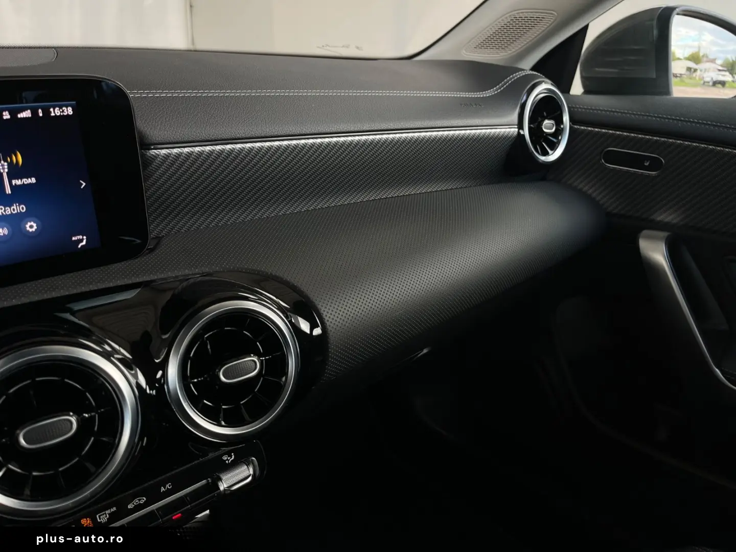 MERCEDES-BENZ CLA 180 Limo 1.Hand Progressive LED DAB KAMERA