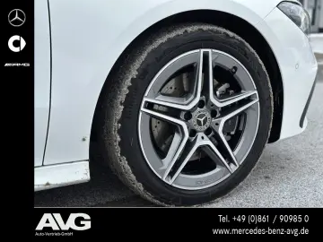 MERCEDES-BENZ CLA 220 d AMG-Premium Pano MBUX Kamera LED