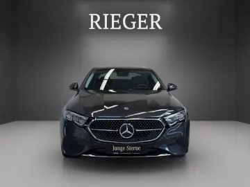 MERCEDES-BENZ E 200 Avantgarde Pano Totwinkel Keyless SHZ 19