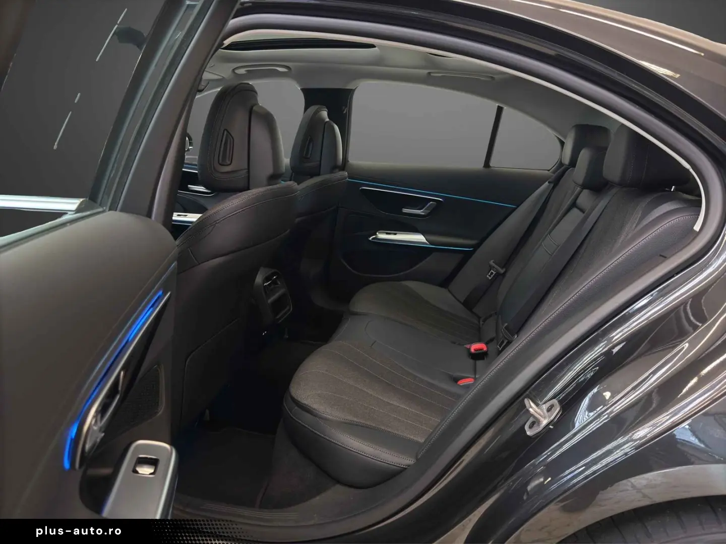 MERCEDES-BENZ E 200 Avantgarde Pano Totwinkel Keyless SHZ 19