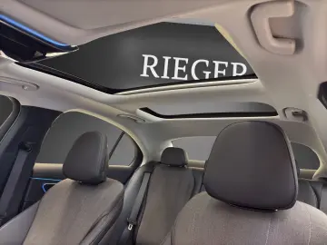 MERCEDES-BENZ E 200 Avantgarde Pano Totwinkel Keyless SHZ 19