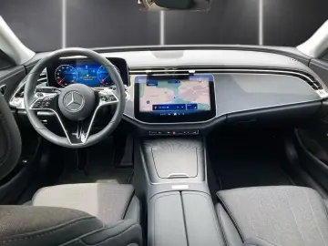 MERCEDES-BENZ E 200 Avantgarde Totwinkel Distronic L&hellip;