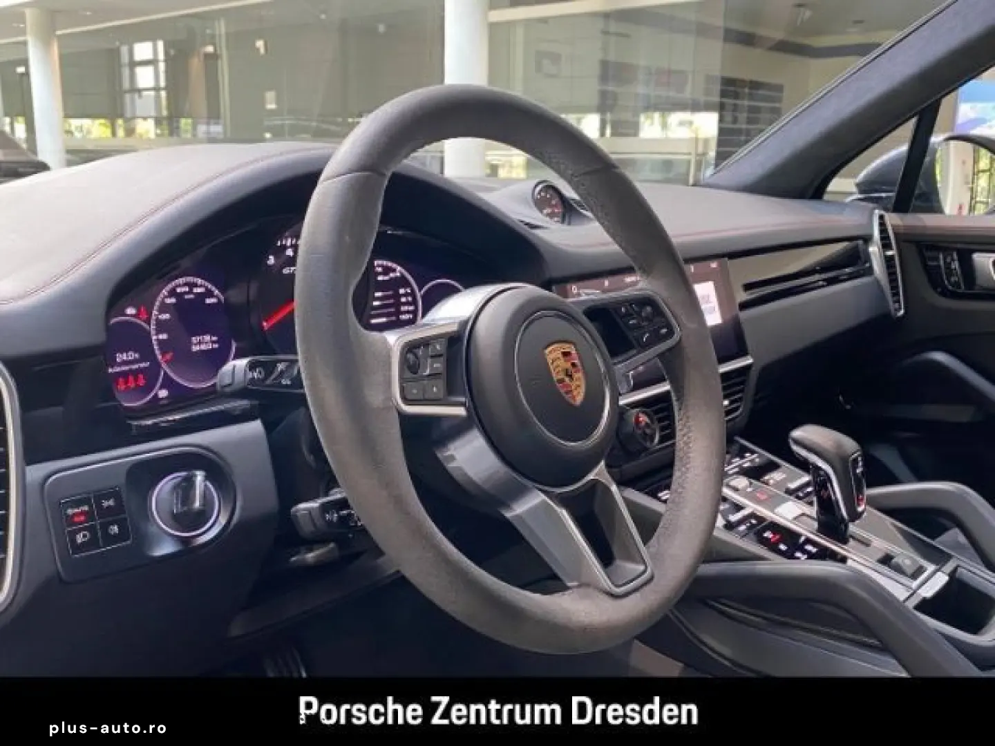 PORSCHE Cayenne GTS