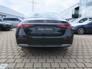 MERCEDES-BENZ E 200 Avantgarde Advanced 19 Zoll Winter-Paket