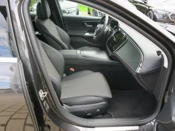 MERCEDES-BENZ E 200 Avantgarde Advanced 19 Zoll Winter-Paket